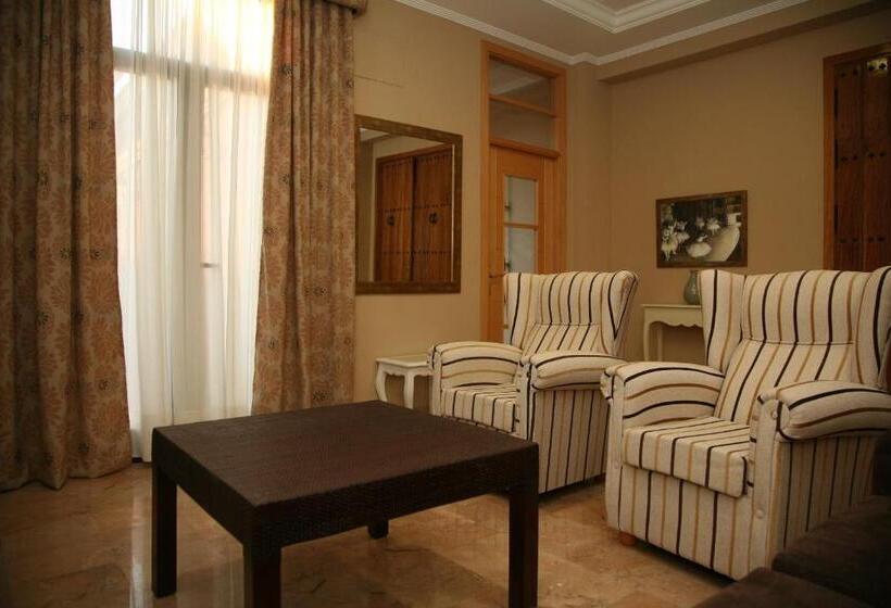 فندق Torre Del Oro