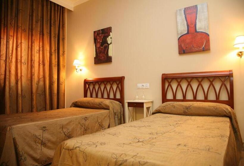 فندق Torre Del Oro