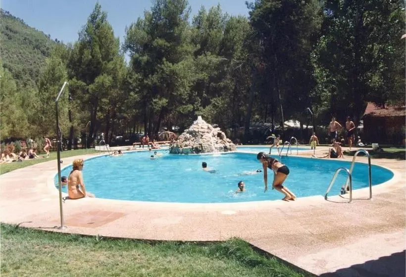 استراحتگاه Camping Rural Llanos De Arance