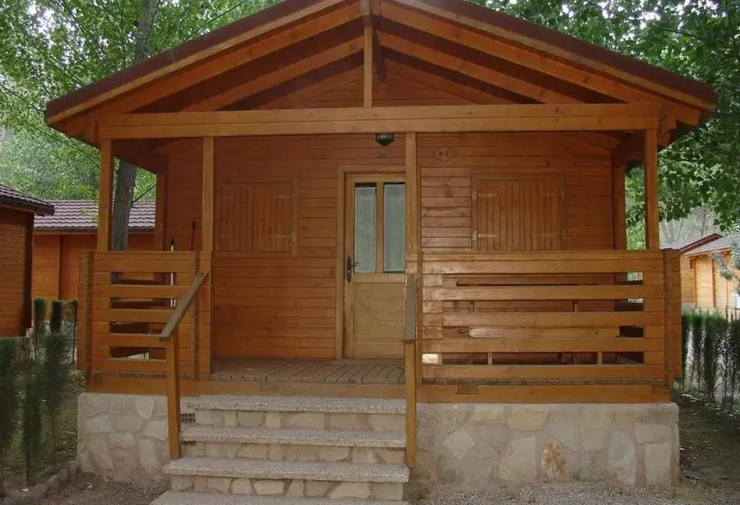 استراحتگاه Camping Rural Llanos De Arance