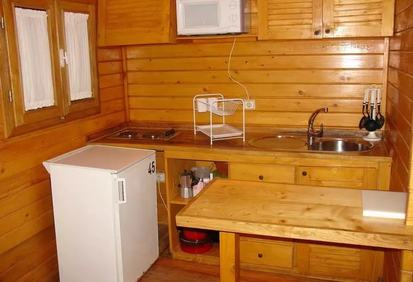استراحتگاه Camping Rural Llanos De Arance