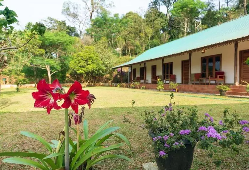 ベッドアンドブレックファースト Thekkady Kalarickal Heritage Bungalow