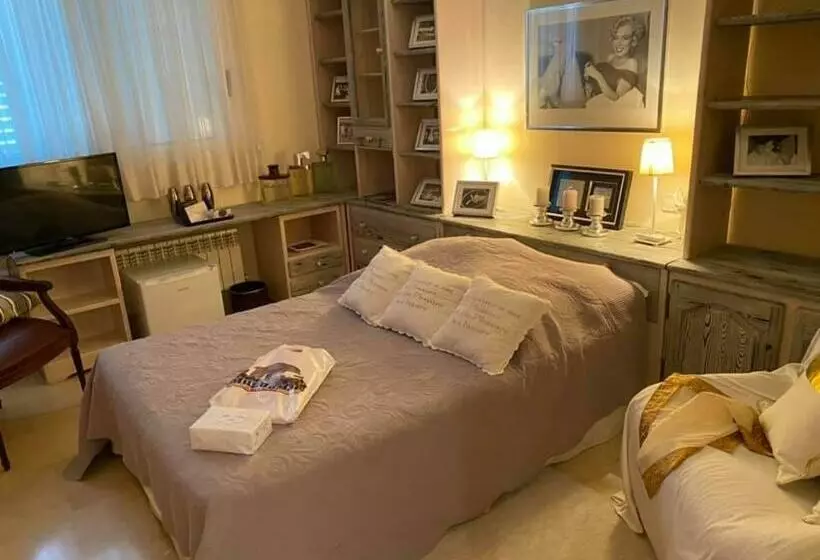 تختخواب و صبحانه Villa El Paso