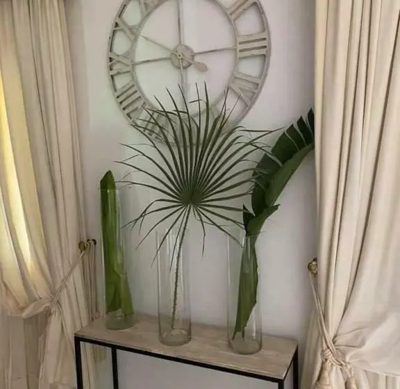 تختخواب و صبحانه Villa El Paso