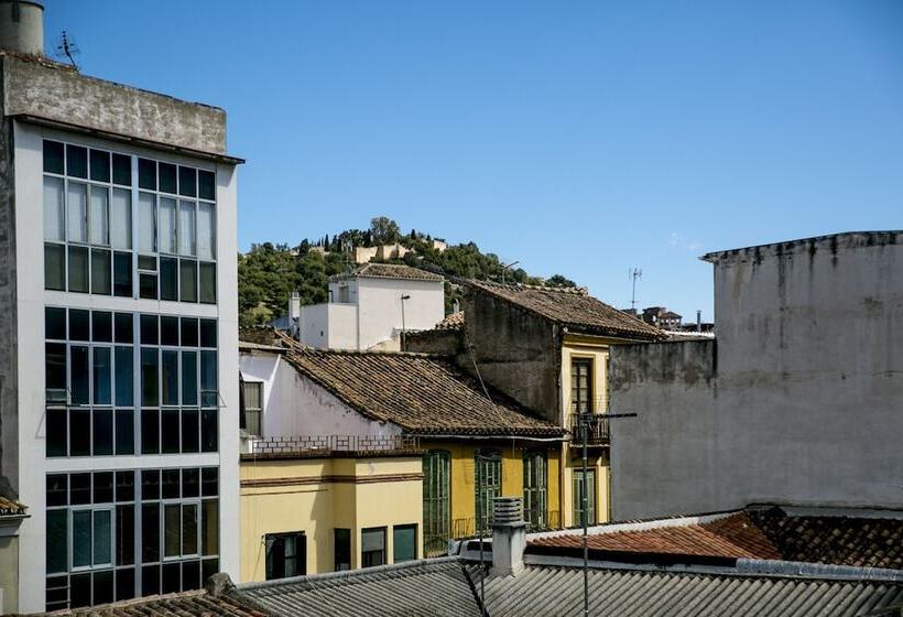 Chinitas Urban Hostel