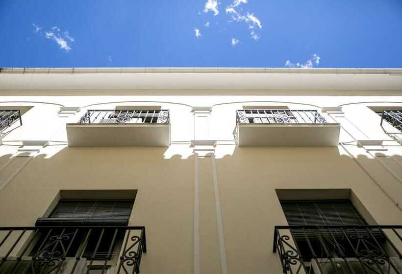 Chinitas Urban Hostel