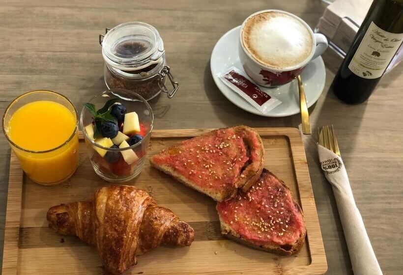 Chinitas Urban Hostel