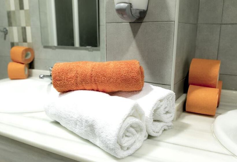 Chinitas Urban Hostel