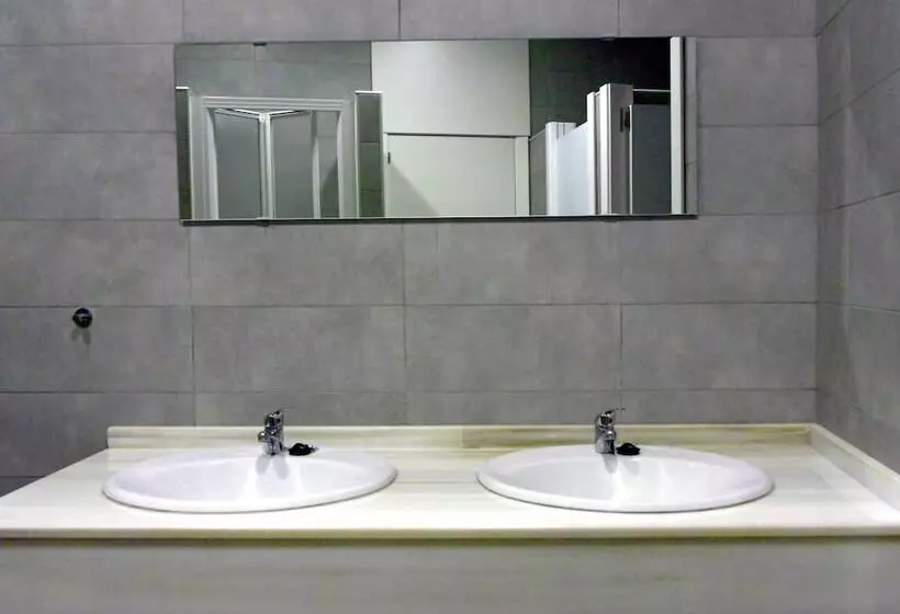 Chinitas Urban Hostel