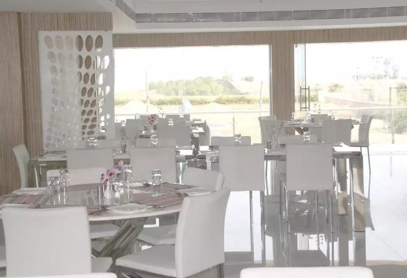 Grande Bay Resort And Spa Mamallapuram