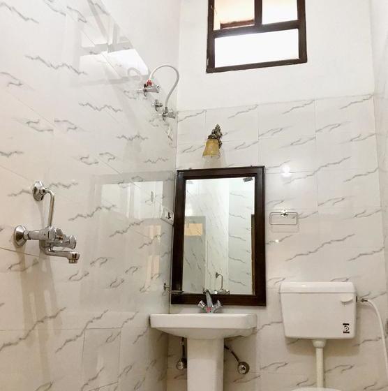 בית מלון כפרי Artist