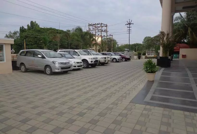 ホテル Ashwa Park