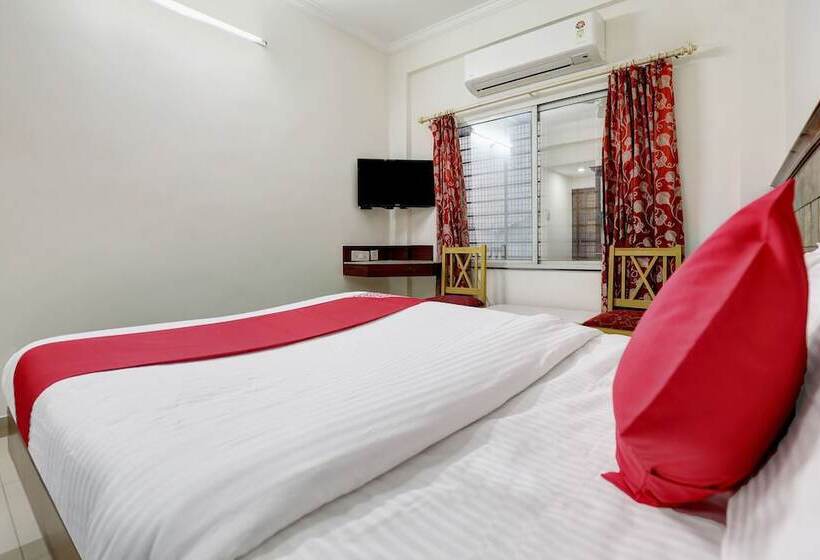 هتل Everest Comforts