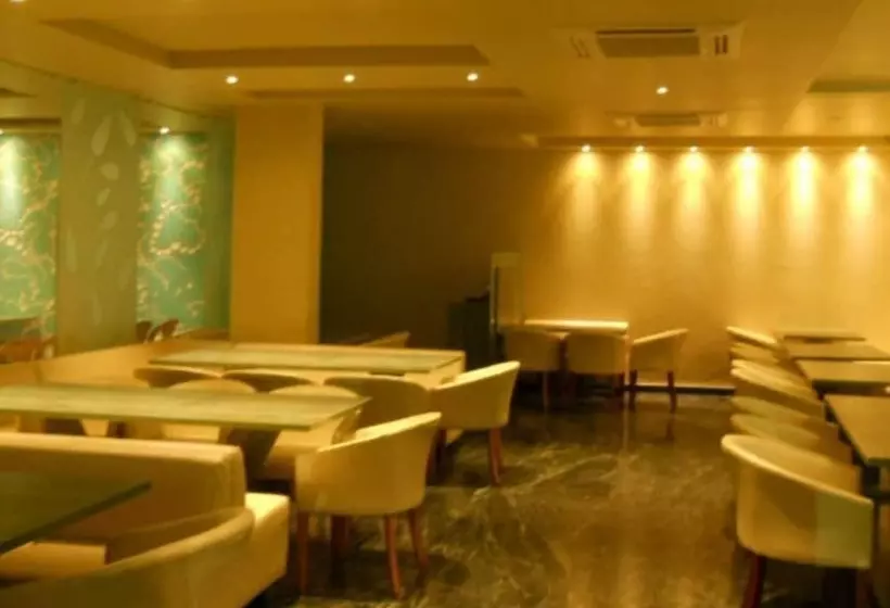 Hotelli Grand 3d
