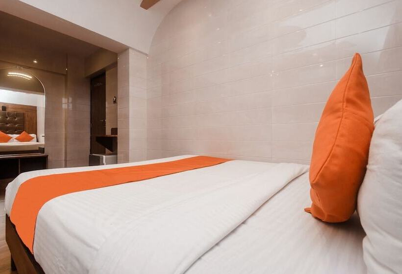 فندق Karishma Dadar