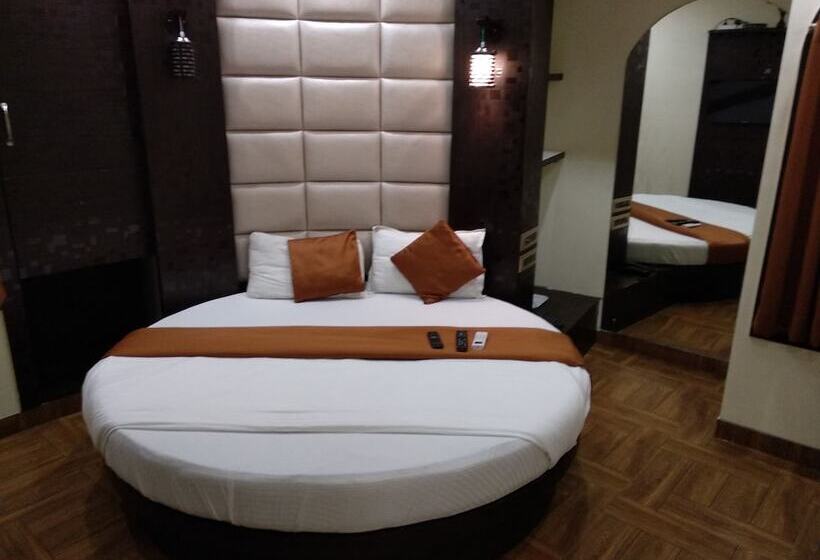 فندق Karishma Dadar