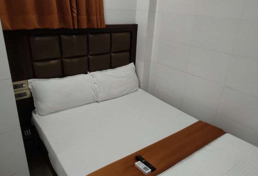 فندق Karishma Dadar