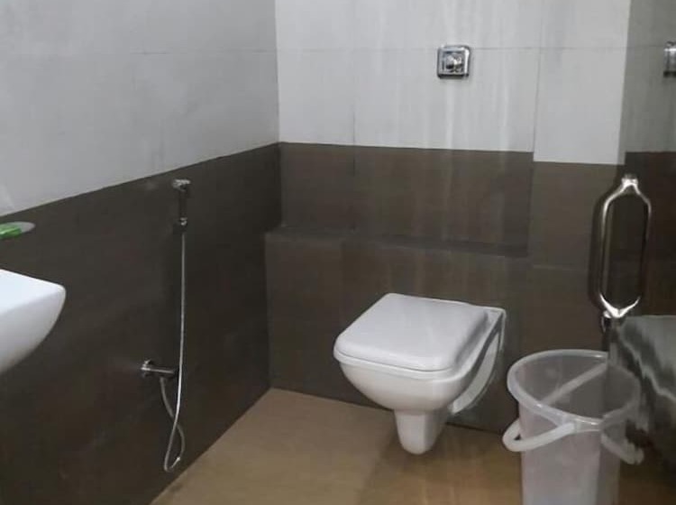 فندق Karishma Dadar