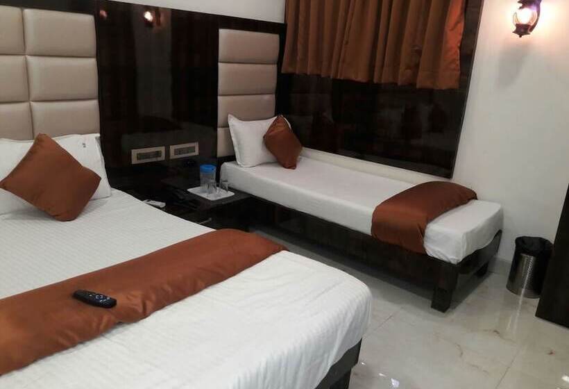 فندق Karishma Dadar