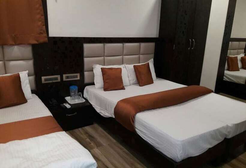 فندق Karishma Dadar