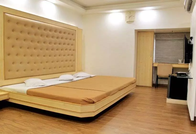 Hotelli Kuber