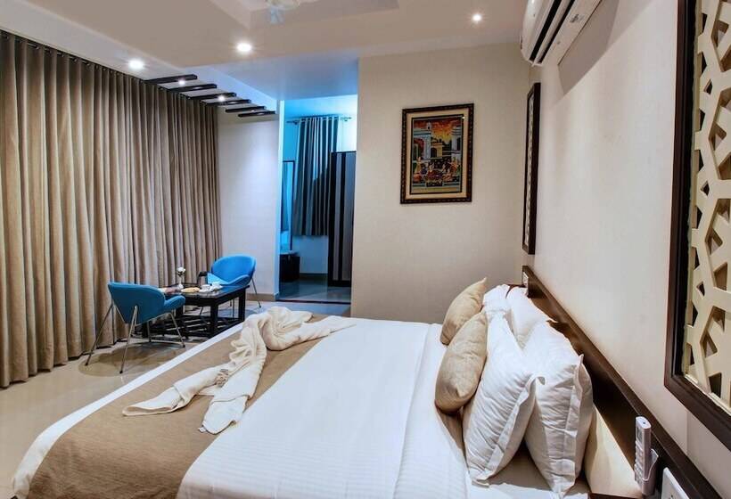 בית מלון כפרי Nawalgarh Plaza