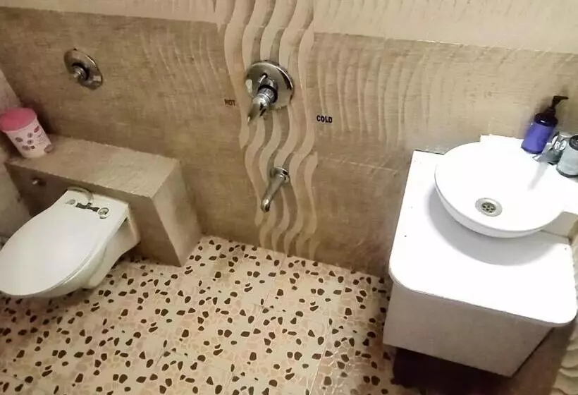 Hotelli Omni Plaza