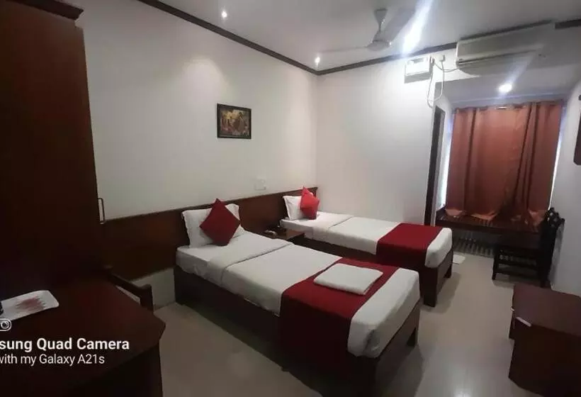 Hotelli Sayoojyam Residency