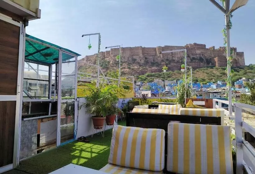 Hotelli Shivam Guest House