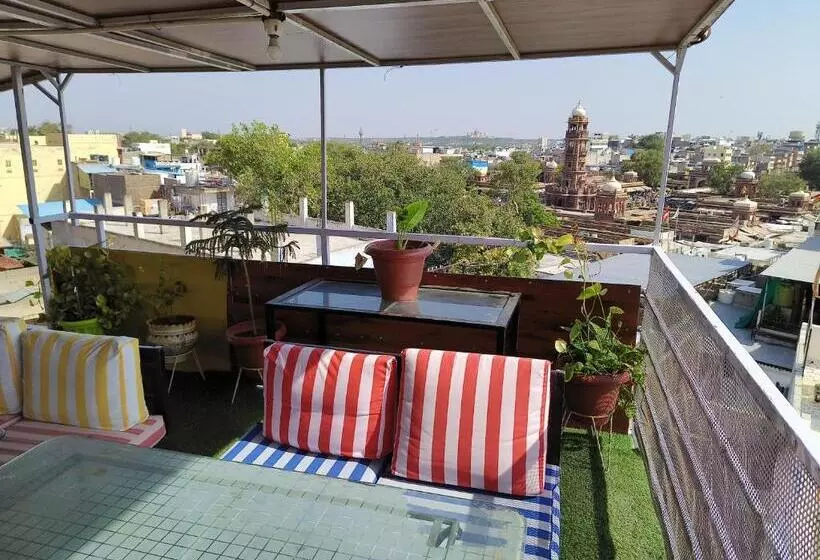 Hotelli Shivam Guest House