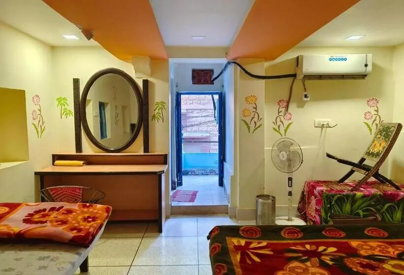 Hotelli Shivam Guest House