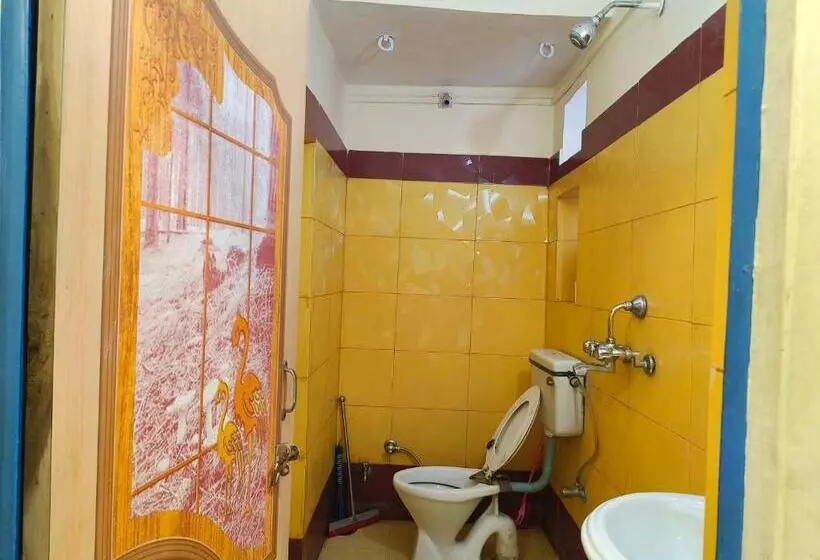 Hotelli Shivam Guest House