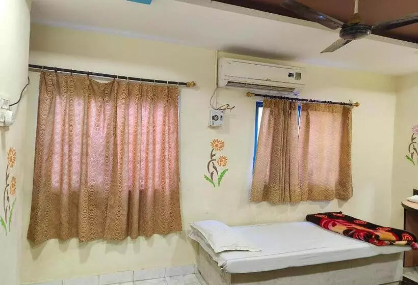 Hotelli Shivam Guest House