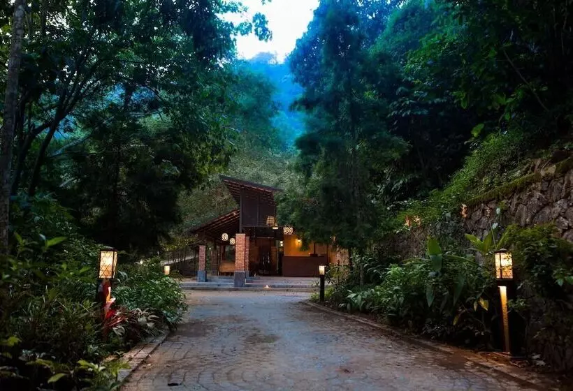 Silent Creek Resort