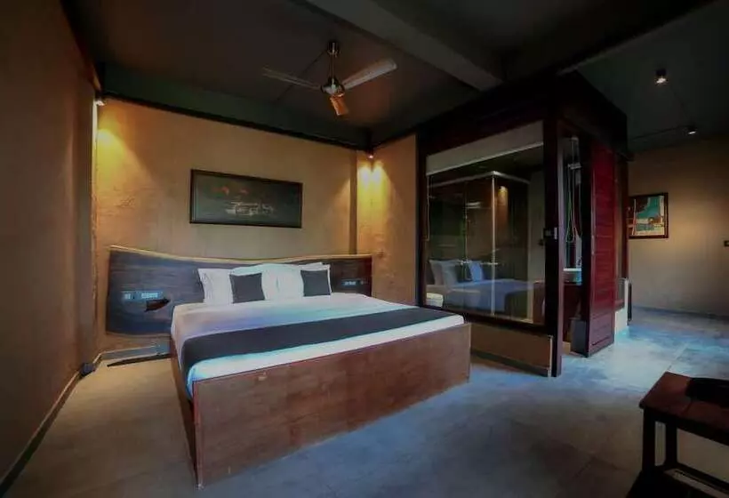 Silent Creek Resort