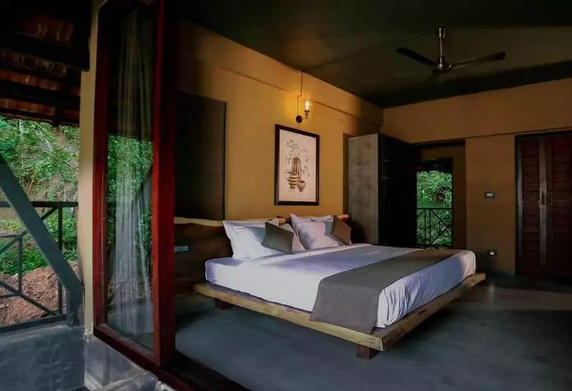 Silent Creek Resort