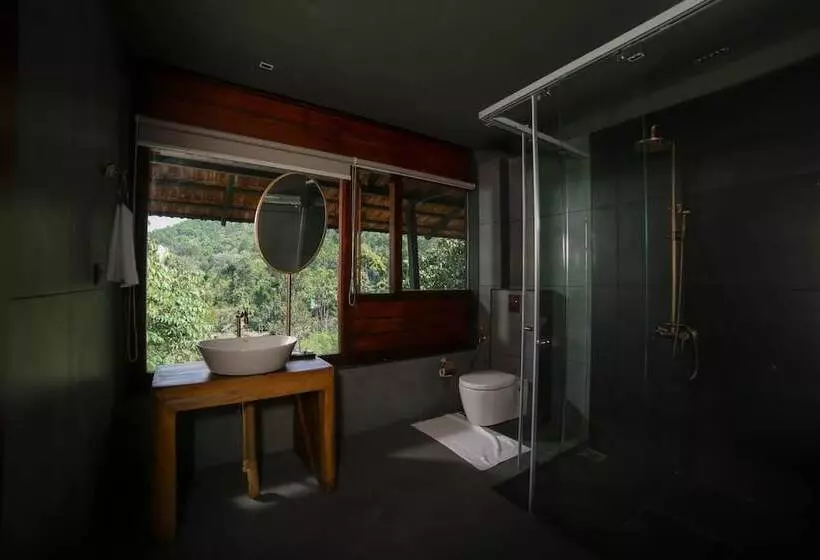Silent Creek Resort