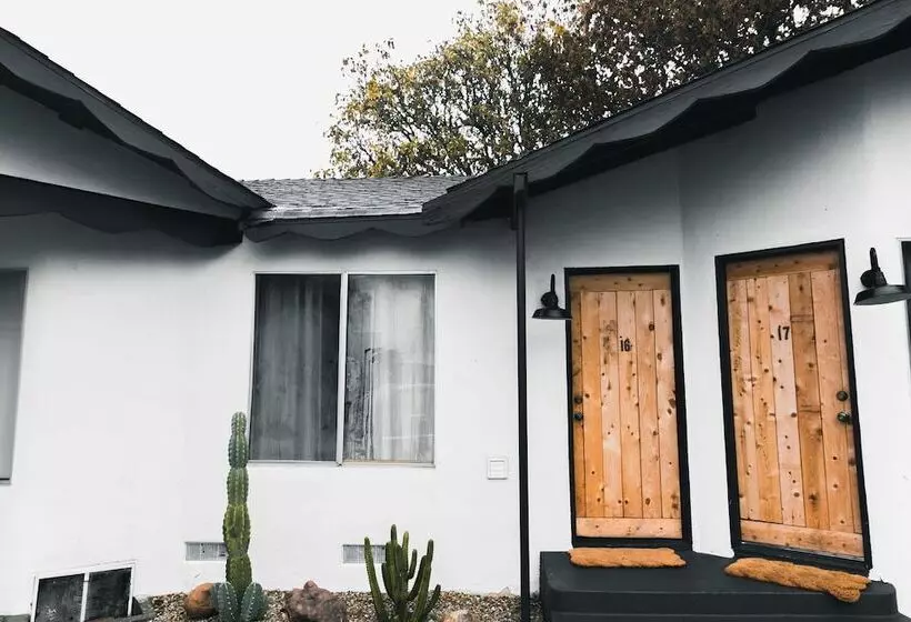 Alamo Motel