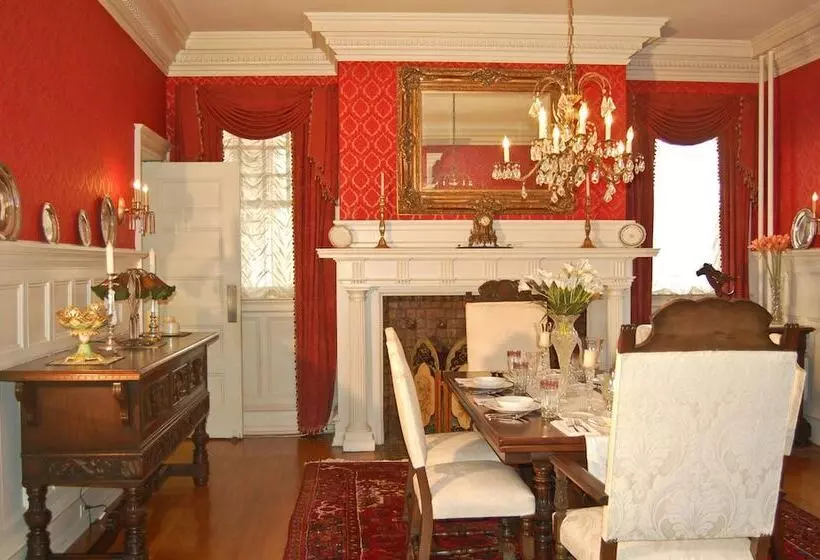 Aamiaismajoitus (B&B) The Albanus Phillips Inn