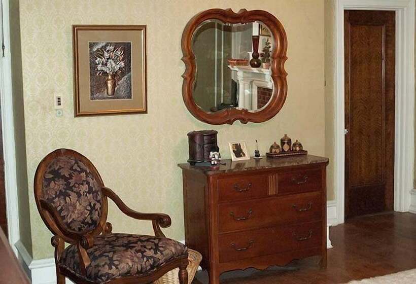 مبيت وإفطار The Albanus Phillips Inn