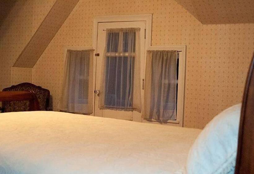 مبيت وإفطار The Albanus Phillips Inn