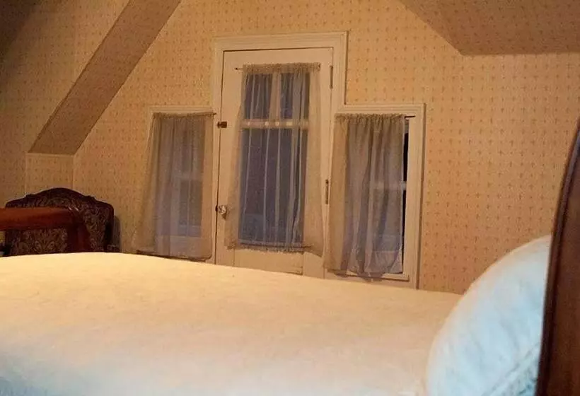 Aamiaismajoitus (B&B) The Albanus Phillips Inn