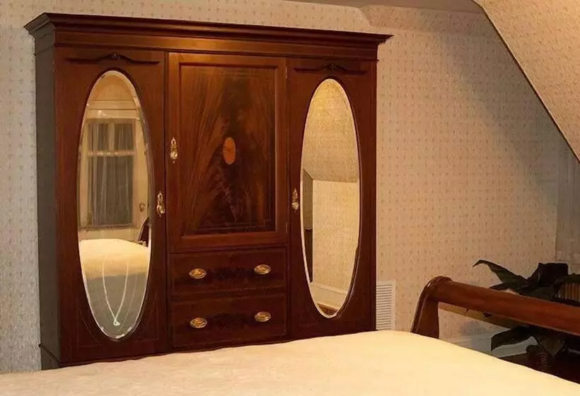 Aamiaismajoitus (B&B) The Albanus Phillips Inn