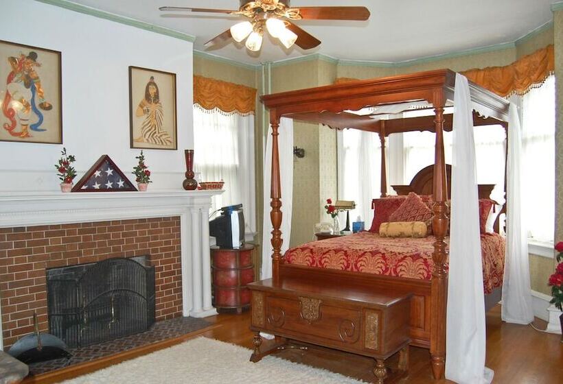 مبيت وإفطار The Albanus Phillips Inn