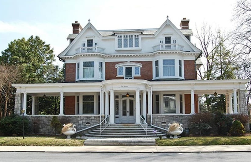 مبيت وإفطار The Albanus Phillips Inn