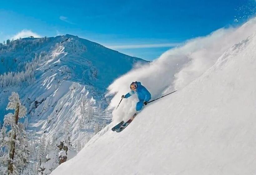 צימר Donner Lake Inn