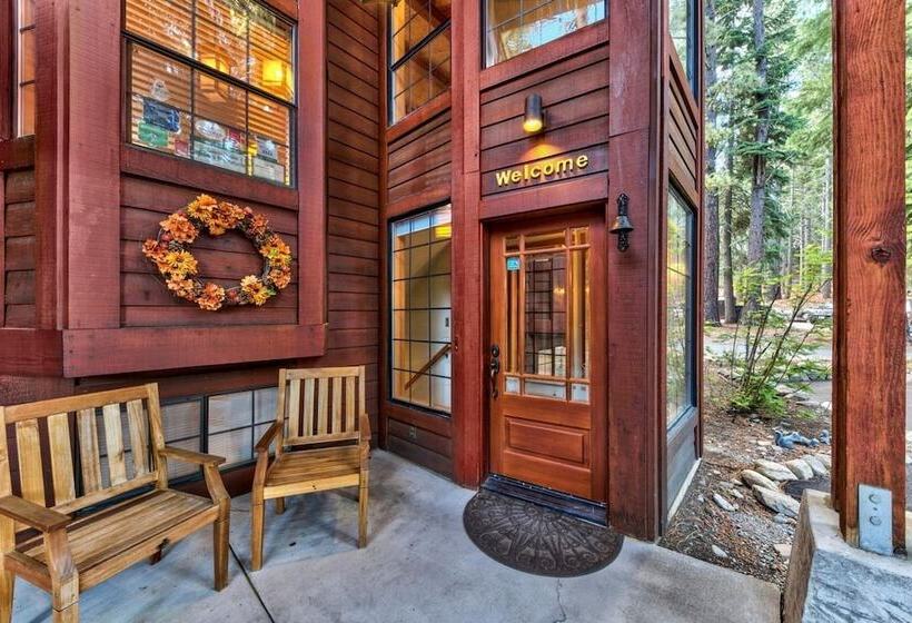 צימר Donner Lake Inn