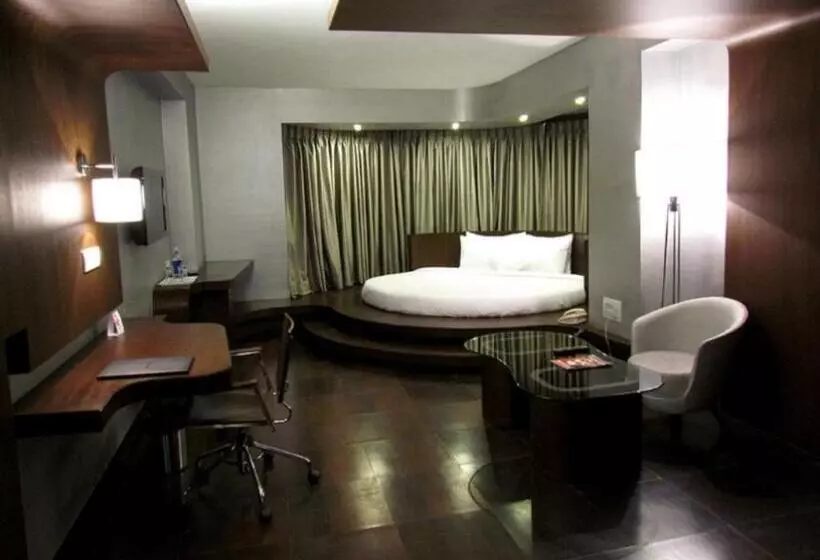 ホテル Cocoon Luxury Business