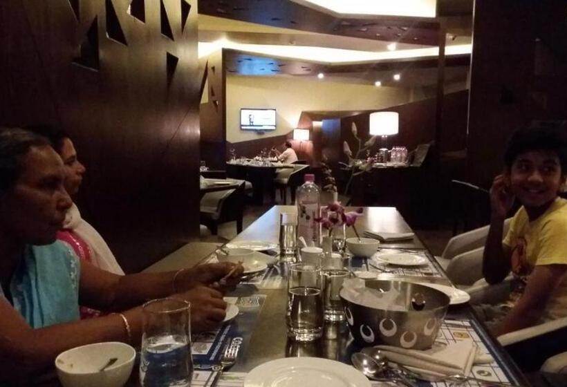 酒店 Cocoon Luxury Business