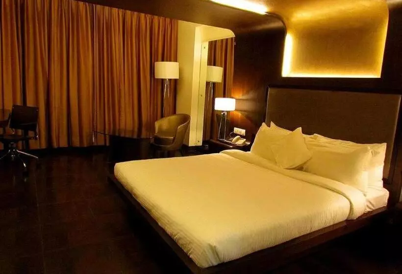 ホテル Cocoon Luxury Business